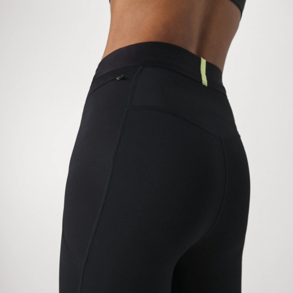 New HOKA NOVAFLY RUN - Leggings - black Size Small tag removed ⭐️⭐️⭐️⭐️ - Picture 17 of 17